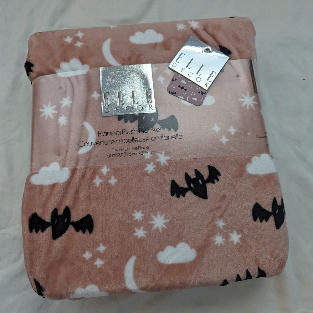 Twin pink plush bat blanket